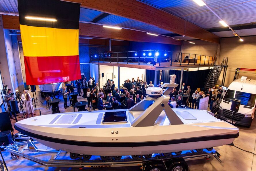 MAHI Unveils Alpha-8 USV With Belgian Shipbuilder